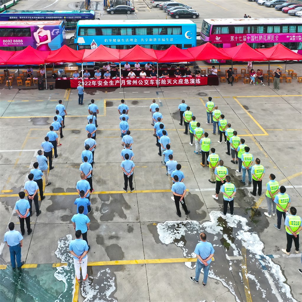 實(shí)戰(zhàn)演練1.jpg 實(shí)戰(zhàn)演練1.jpg