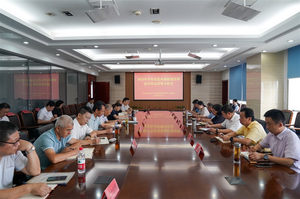 DSC05255-1.jpg DSC05255-1.jpg