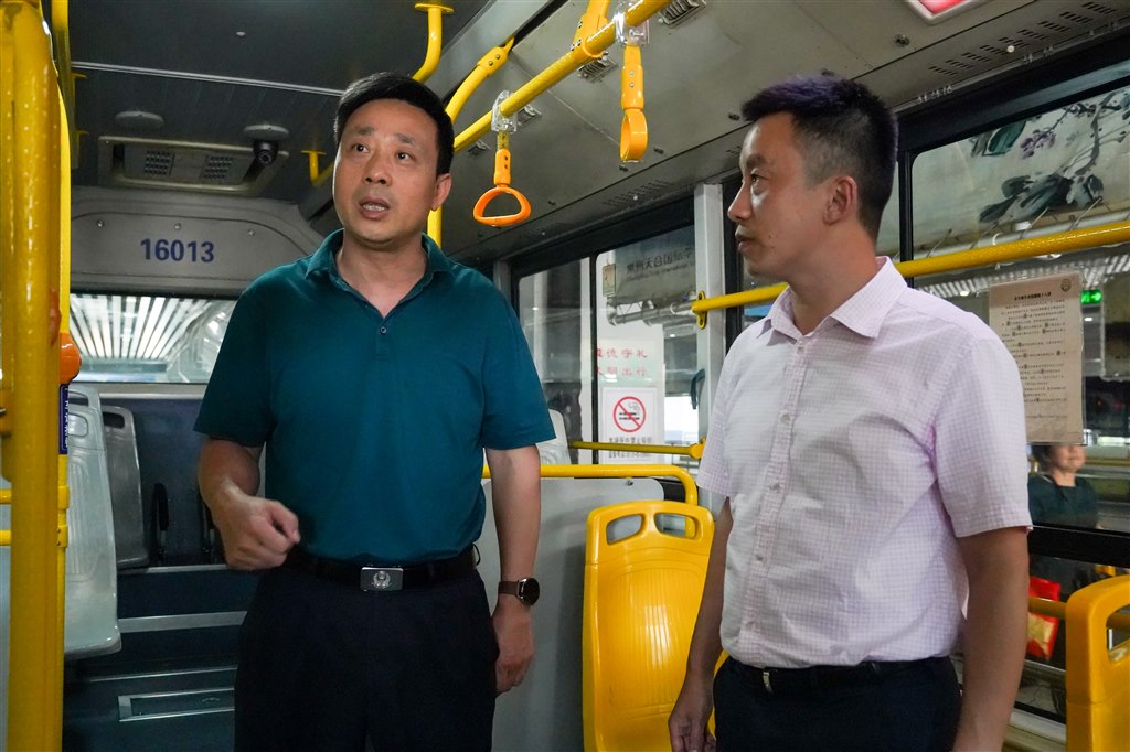 DSC05554-1.jpg DSC05554-1.jpg