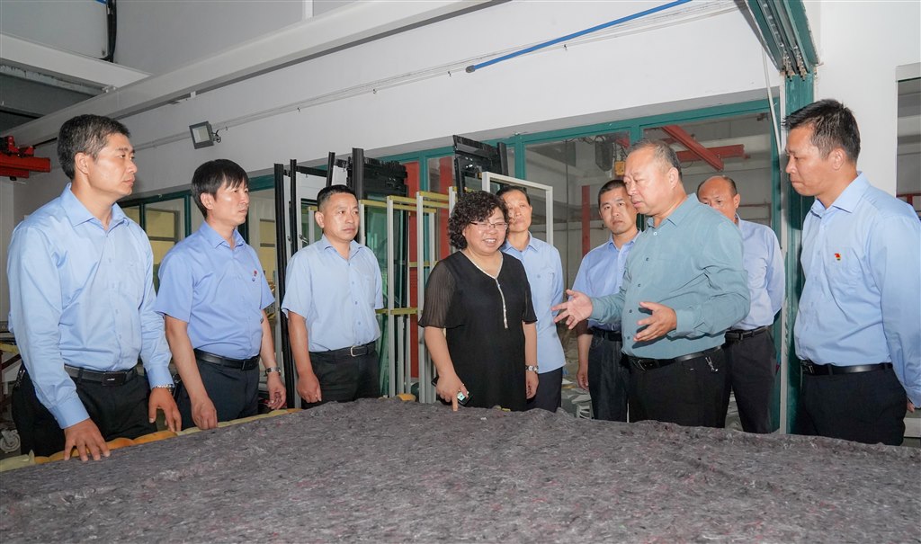 DSC07868-1.jpg DSC07868-1.jpg