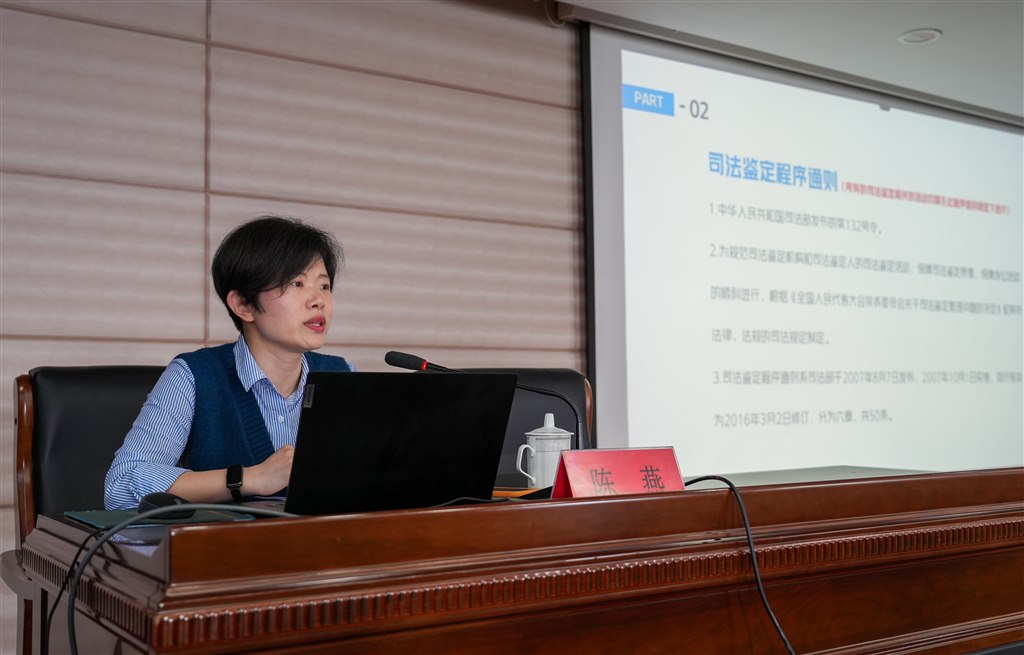 DSC00034-1.jpg DSC00034-1.jpg