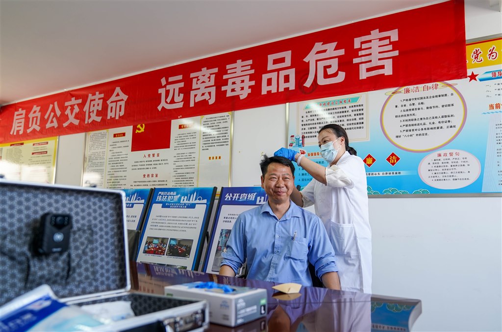 e1e46b53a2ce28fe9be786d8b6e268b.jpg e1e46b53a2ce28fe9be786d8b6e268b.jpg